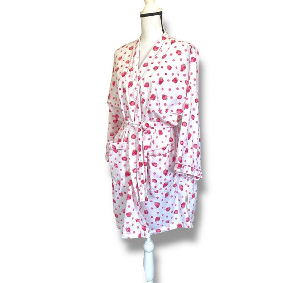 Mahogany Short Robe Sz M White Cotton Strawberry Print Belted Knee Length Cute - Picture 8 of 12